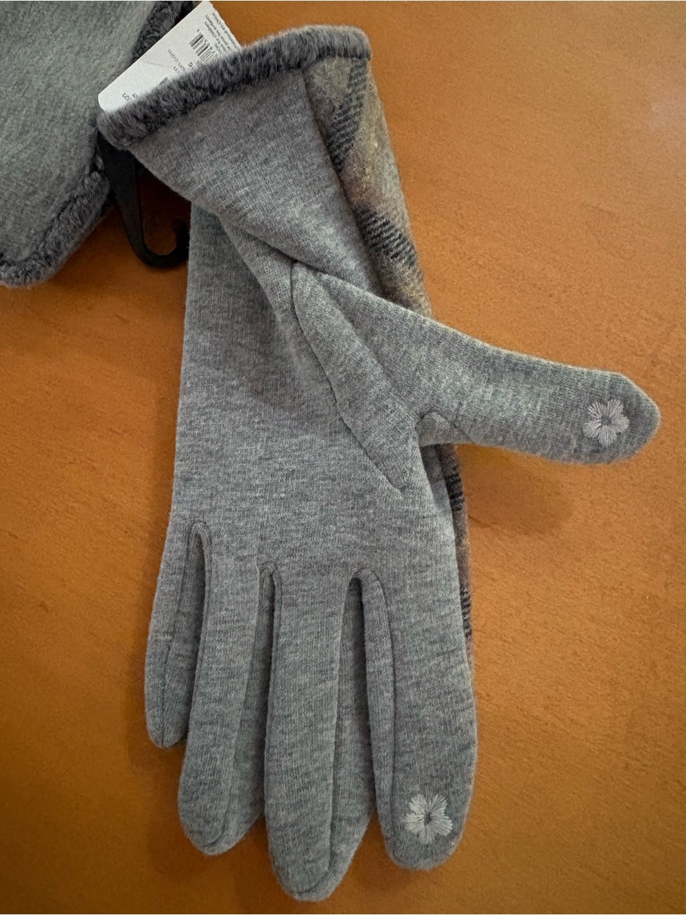 Charlie Paige Gray Plaid Gloves with Pom Accents & Touchscreen Tips - Picture 5 of 5